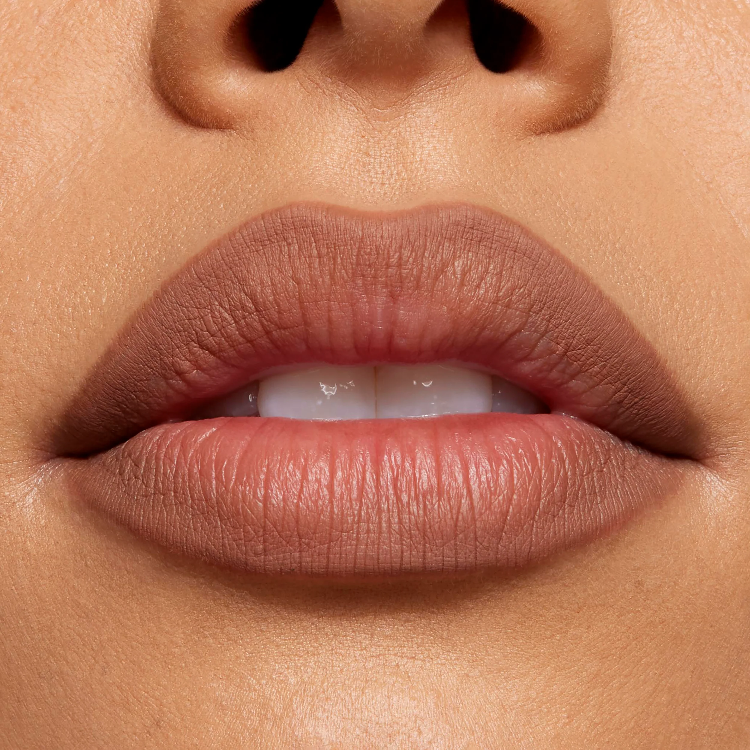 Precision Pout Lip Liner Wooden Pencil for Defined Lips