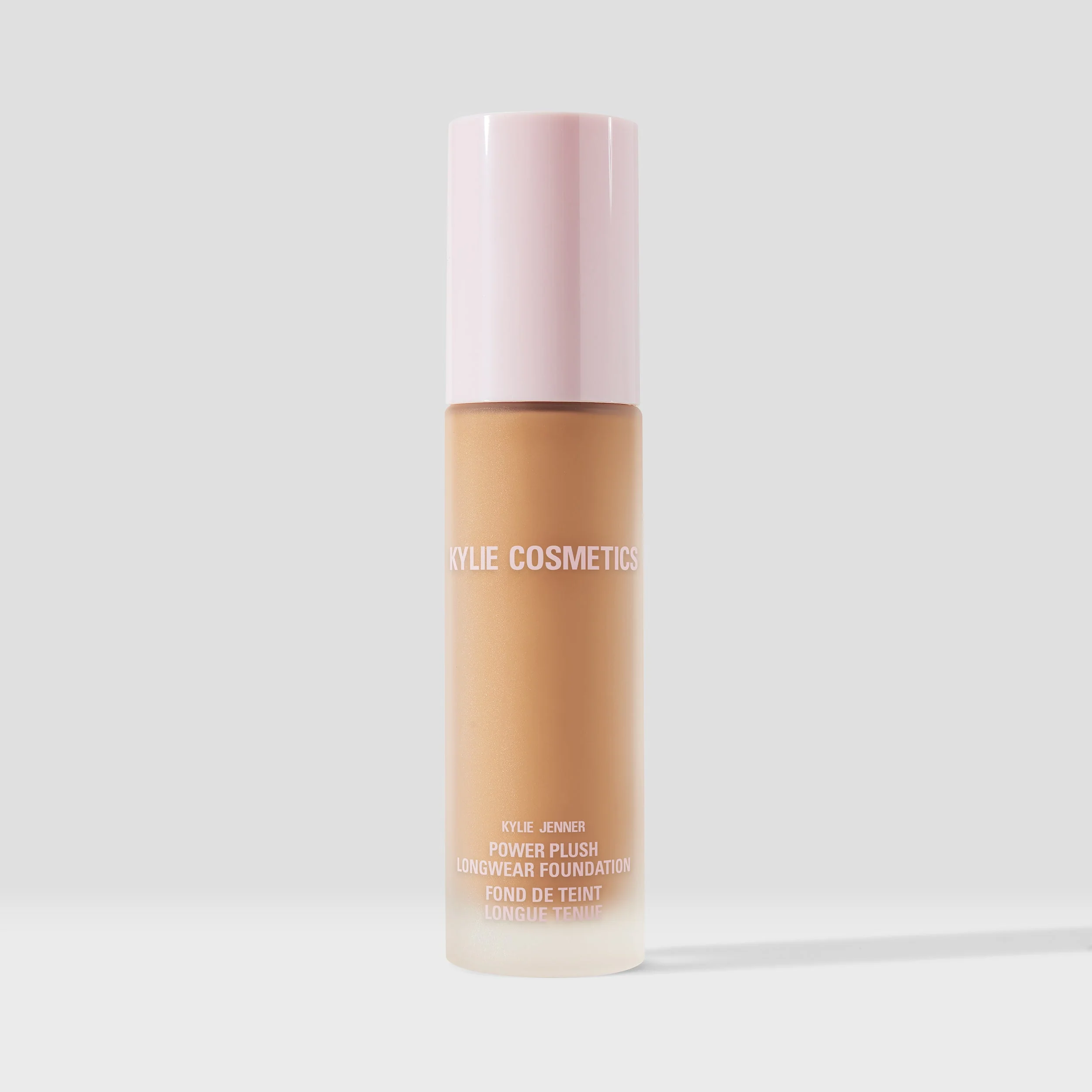 Power Plush Longwear Foundation with Medium Buildable Coverage