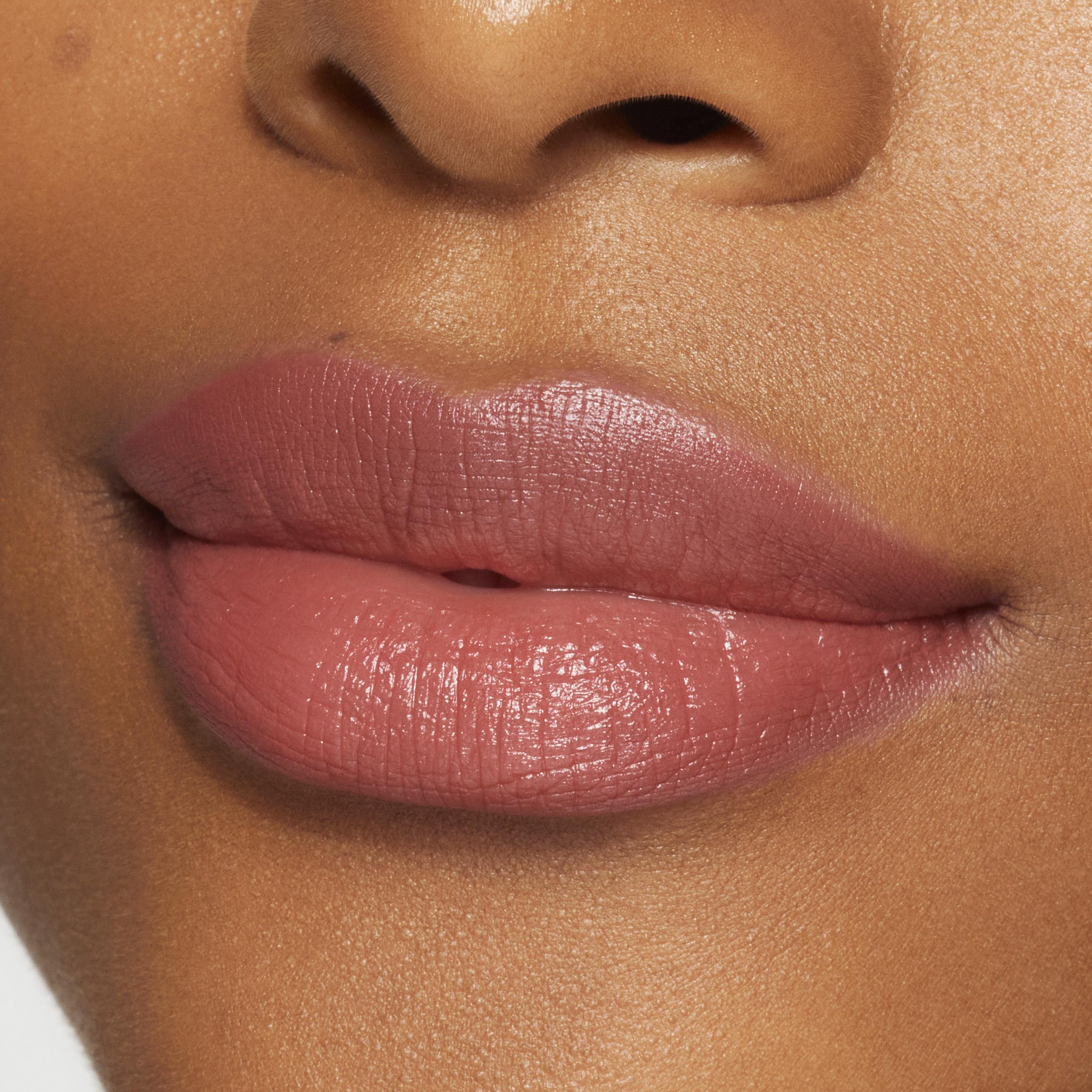 Crème Lipstick with Satin Sheen Finish
