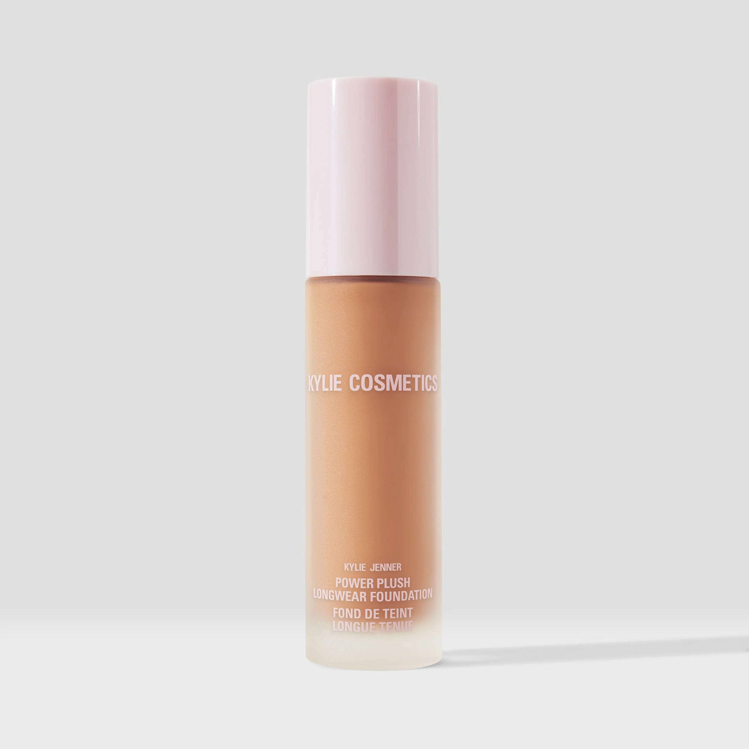 Power Plush Longwear Foundation with Medium Buildable Coverage
