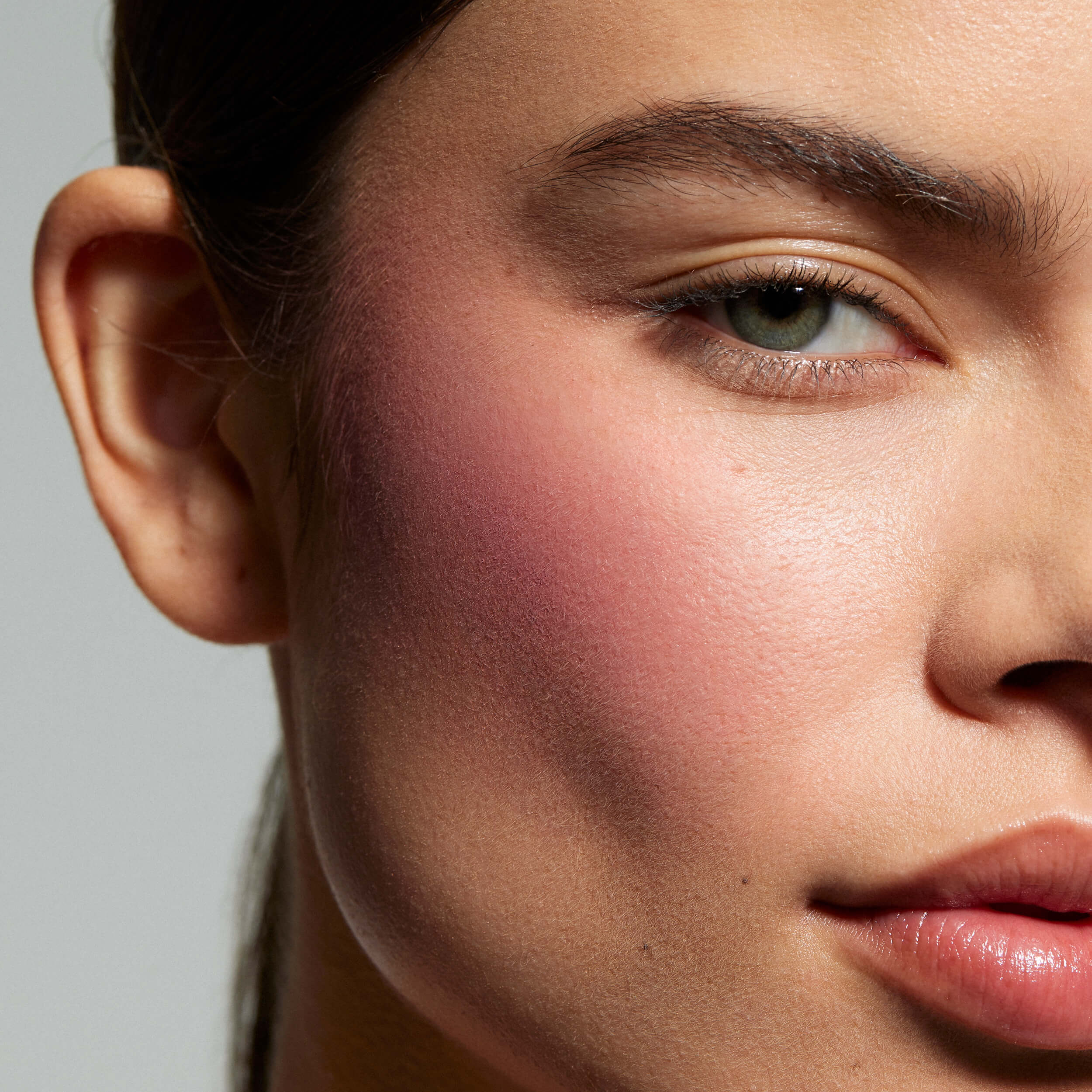 Powder Blush Stick Cream-to-Powder Blush til en Blød Mat Glød