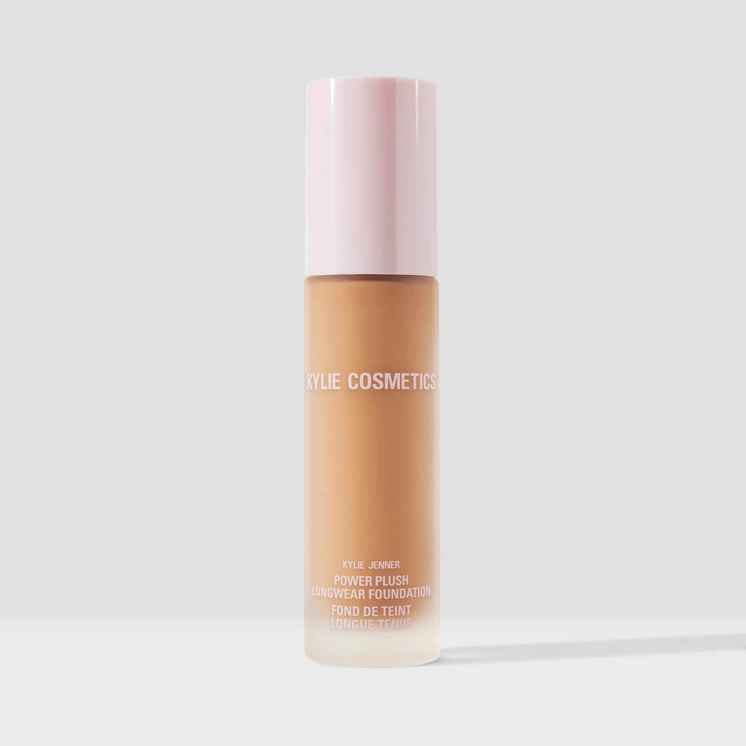 Power Plush Longwear Foundation with Medium Buildable Coverage