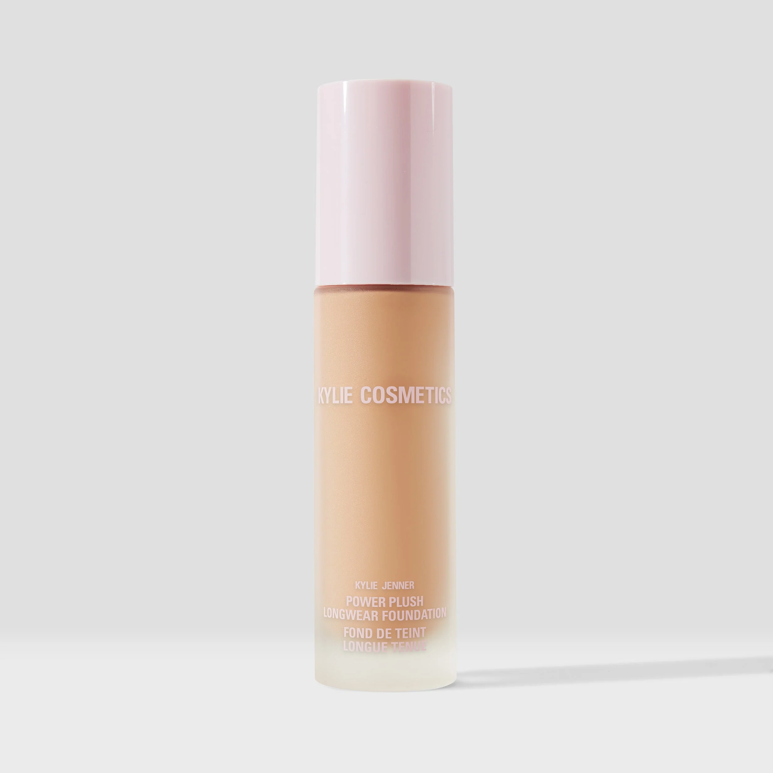 Power Plush Longwear Foundation with Medium Buildable Coverage