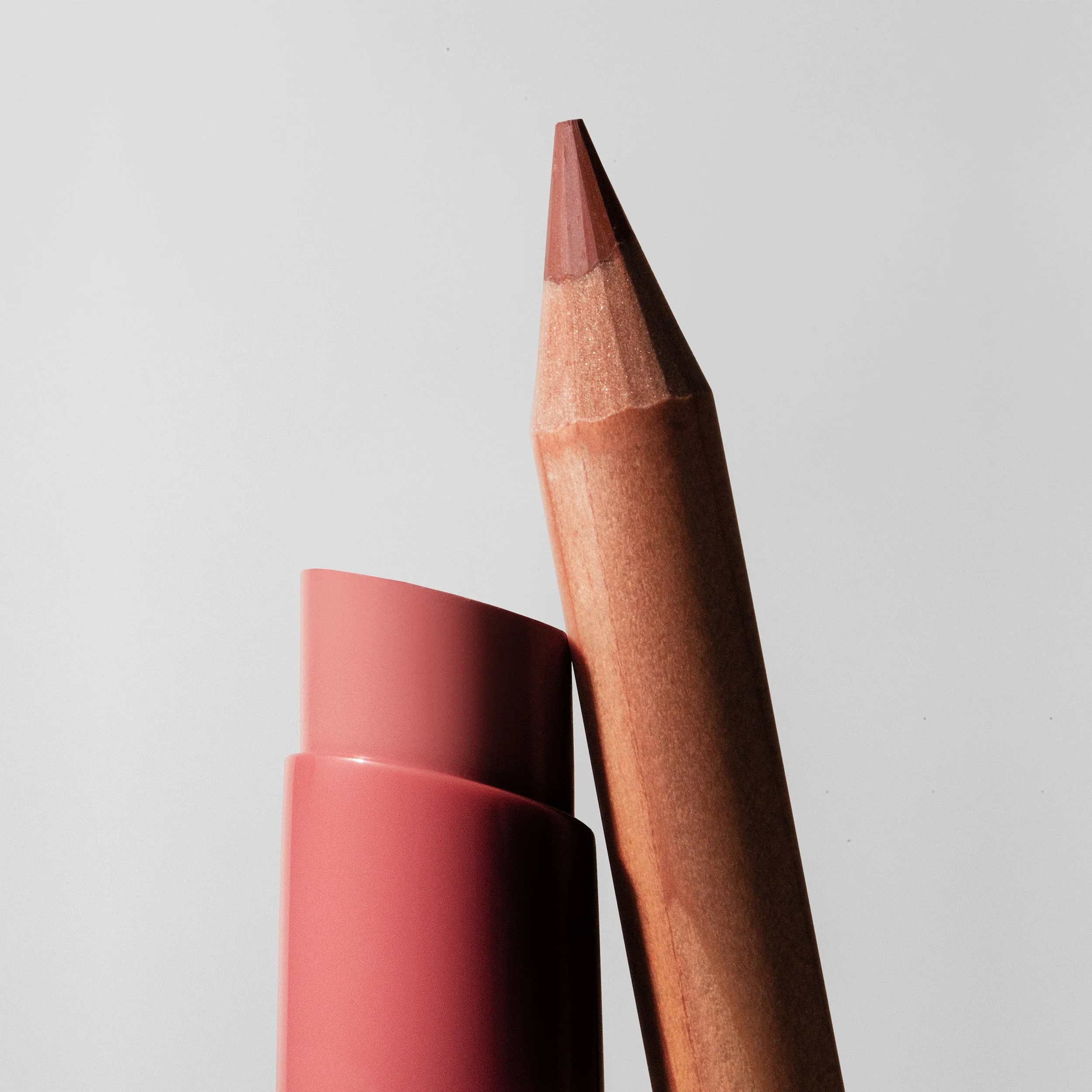 Precision Pout Lip Liner Wooden Pencil for Defined Lips