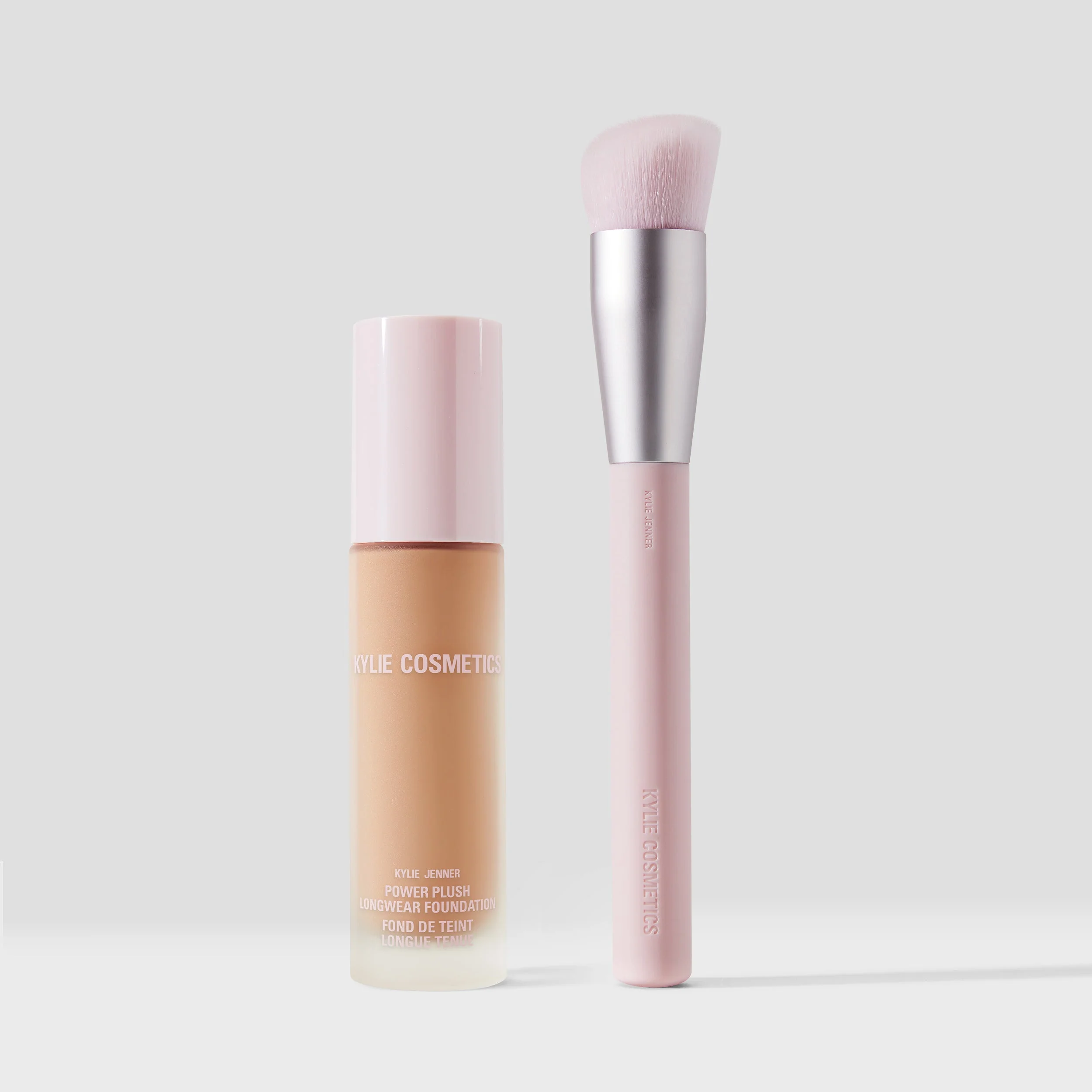 Power Plush Foundation & Pinsel-Duo