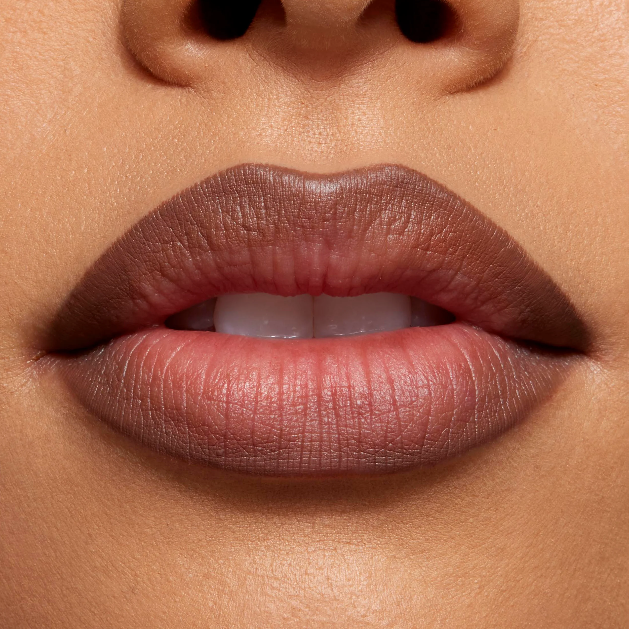 Precision Pout Lip Liner Wooden Pencil for Defined Lips