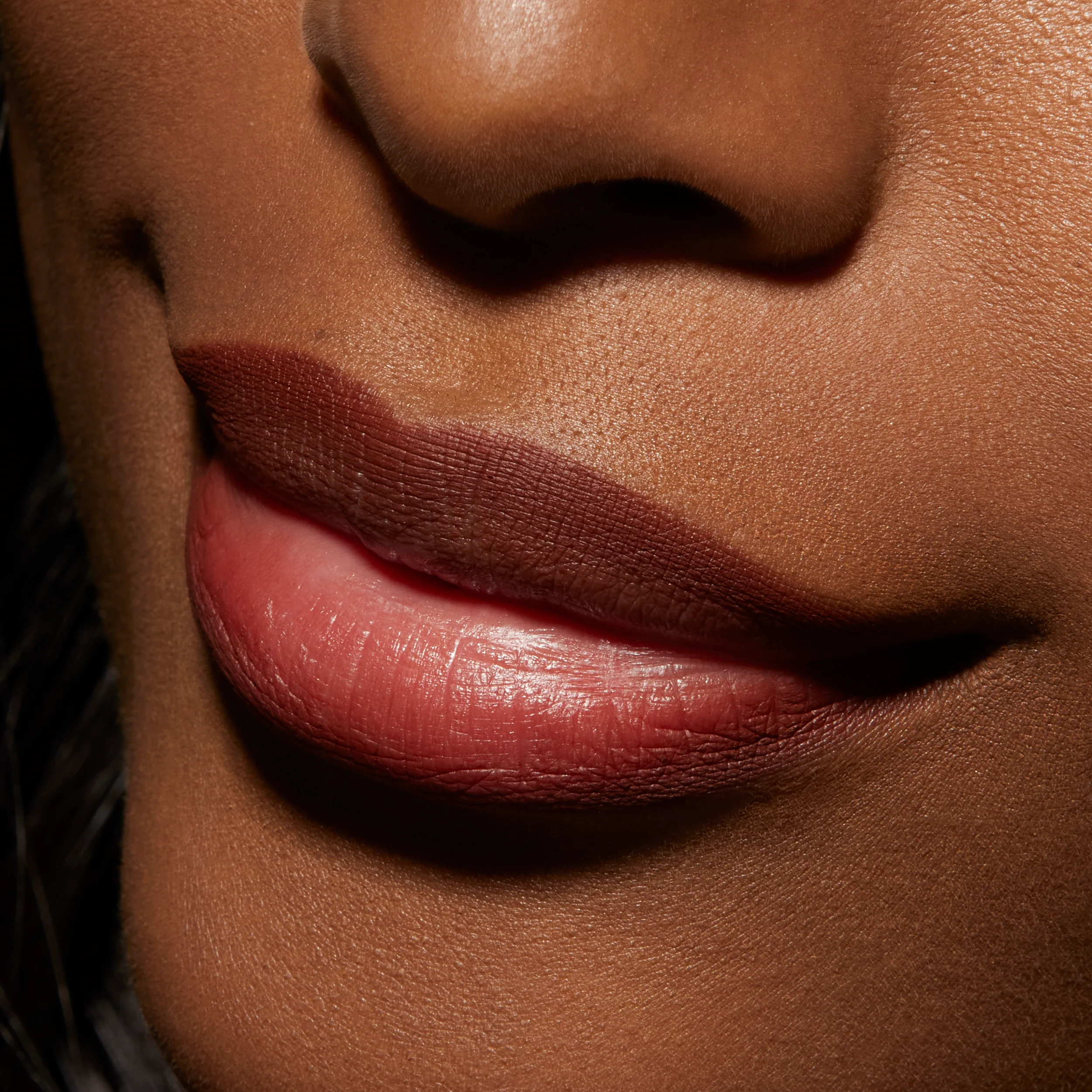Precision Pout Lip Liner Wooden Pencil for Defined Lips