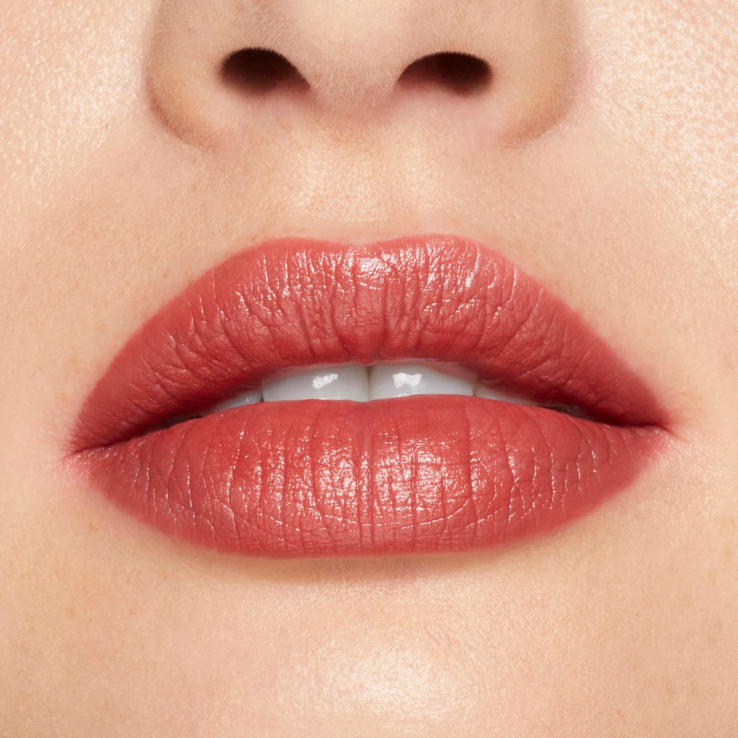 Crème Lipstick with Satin Sheen Finish