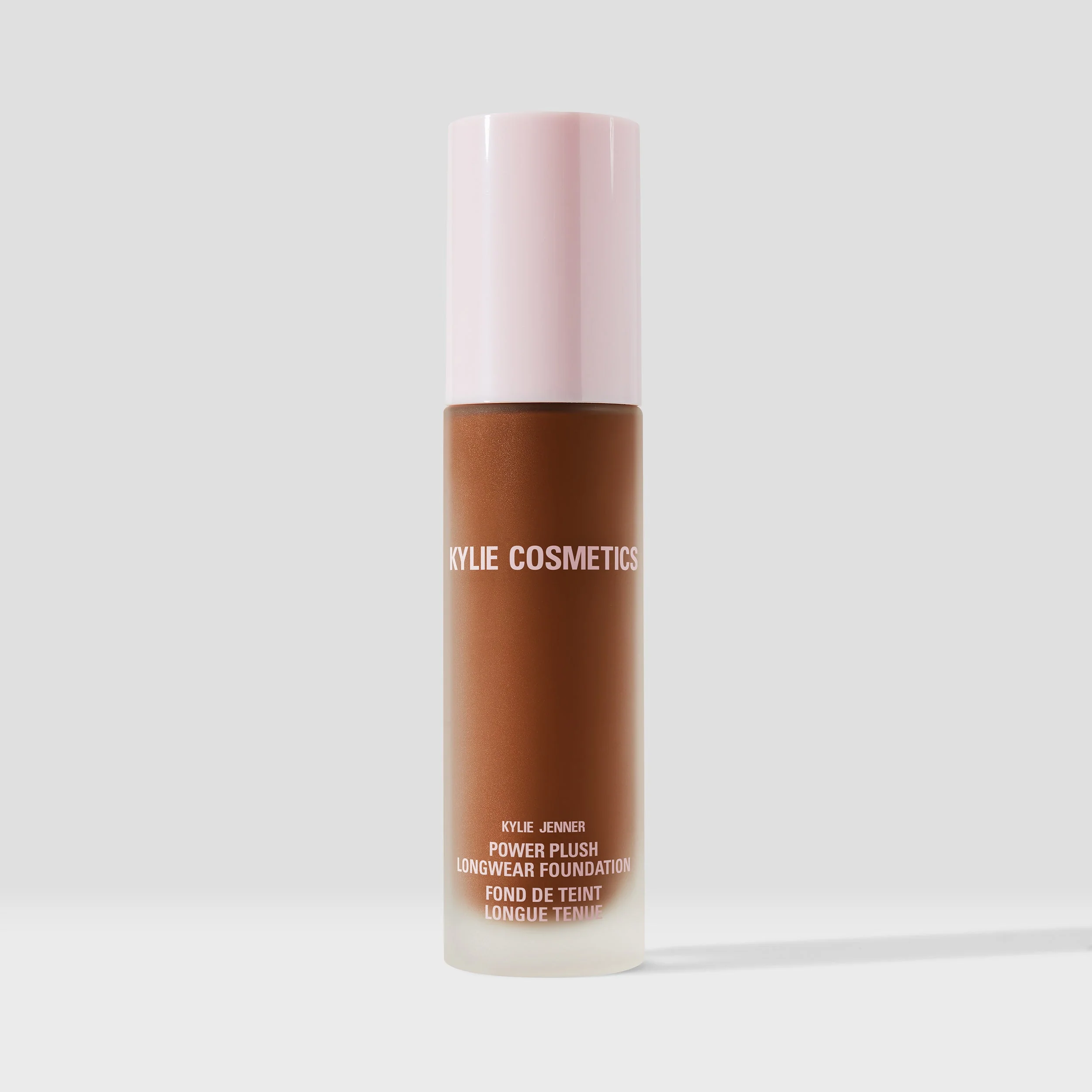 Power Plush Longwear Foundation with Medium Buildable Coverage