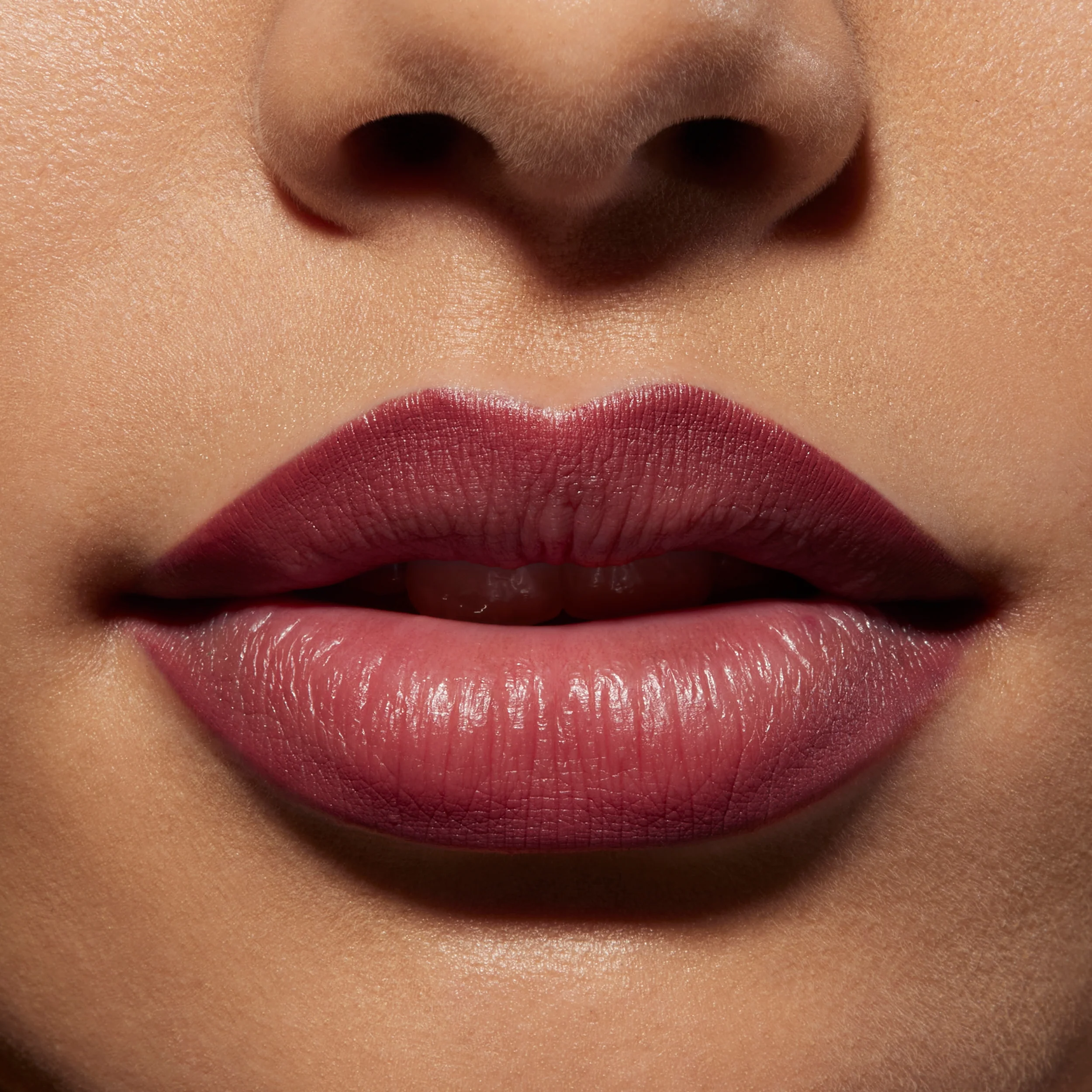 Precision Pout Lip Liner Wooden Pencil for Defined Lips