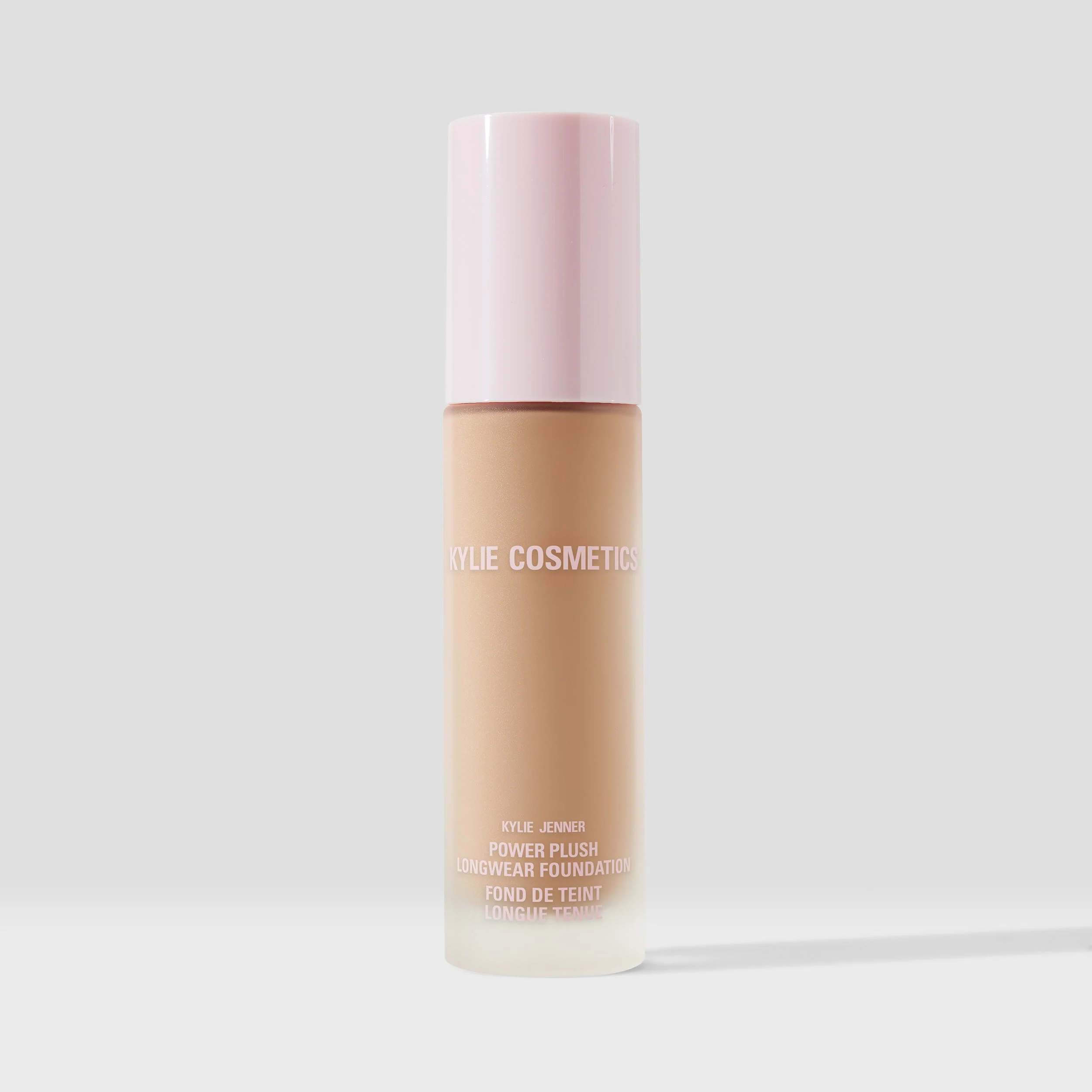 Power Plush Longwear Foundation with Medium Buildable Coverage