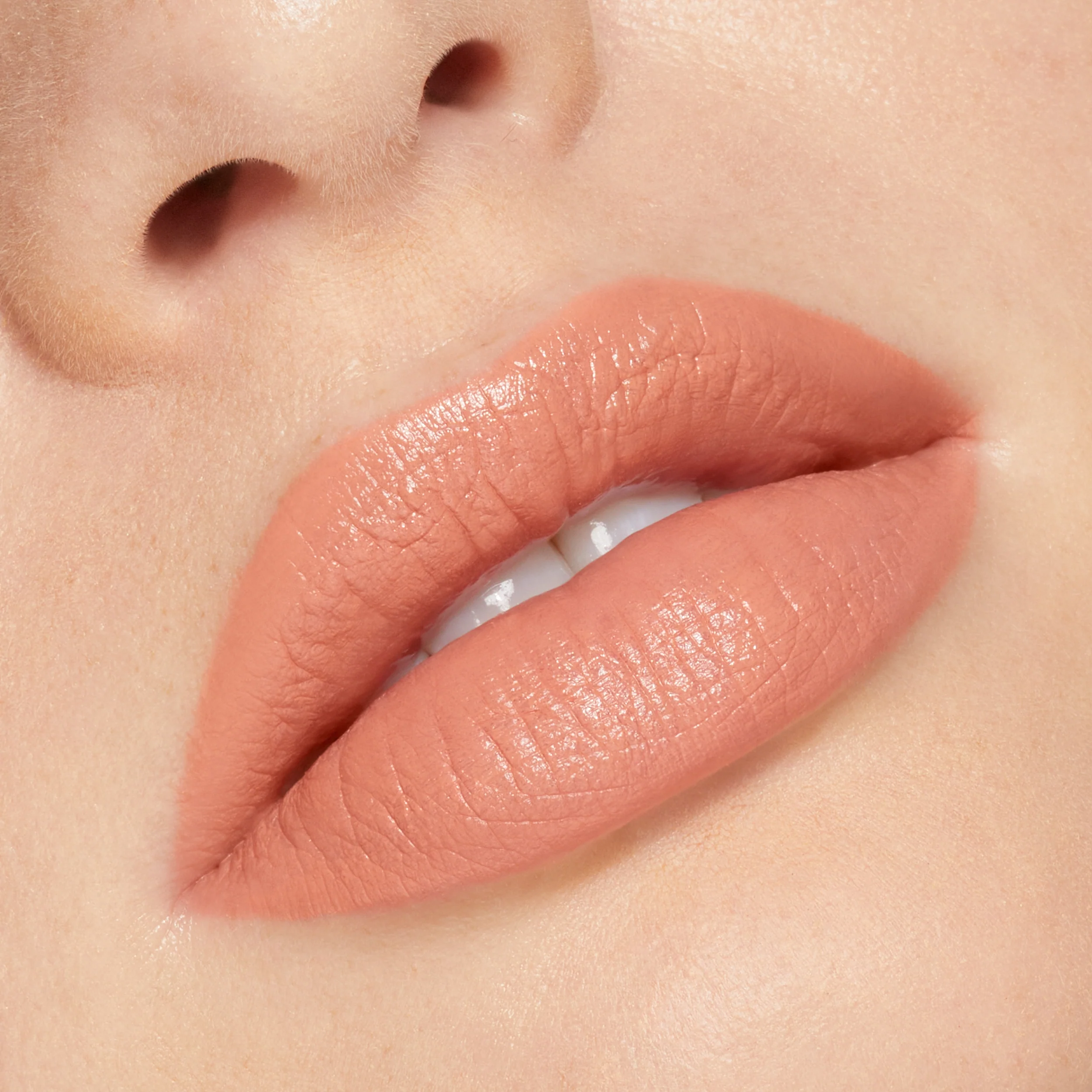 Crème Lipstick with Satin Sheen Finish
