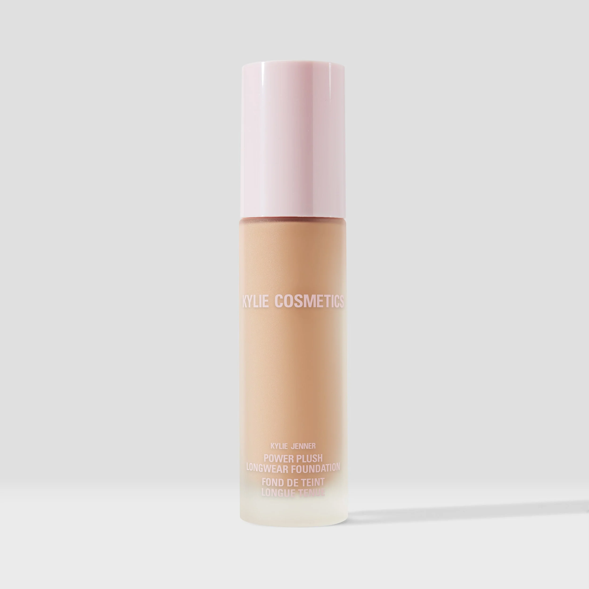 Power Plush Longwear Foundation with Medium Buildable Coverage