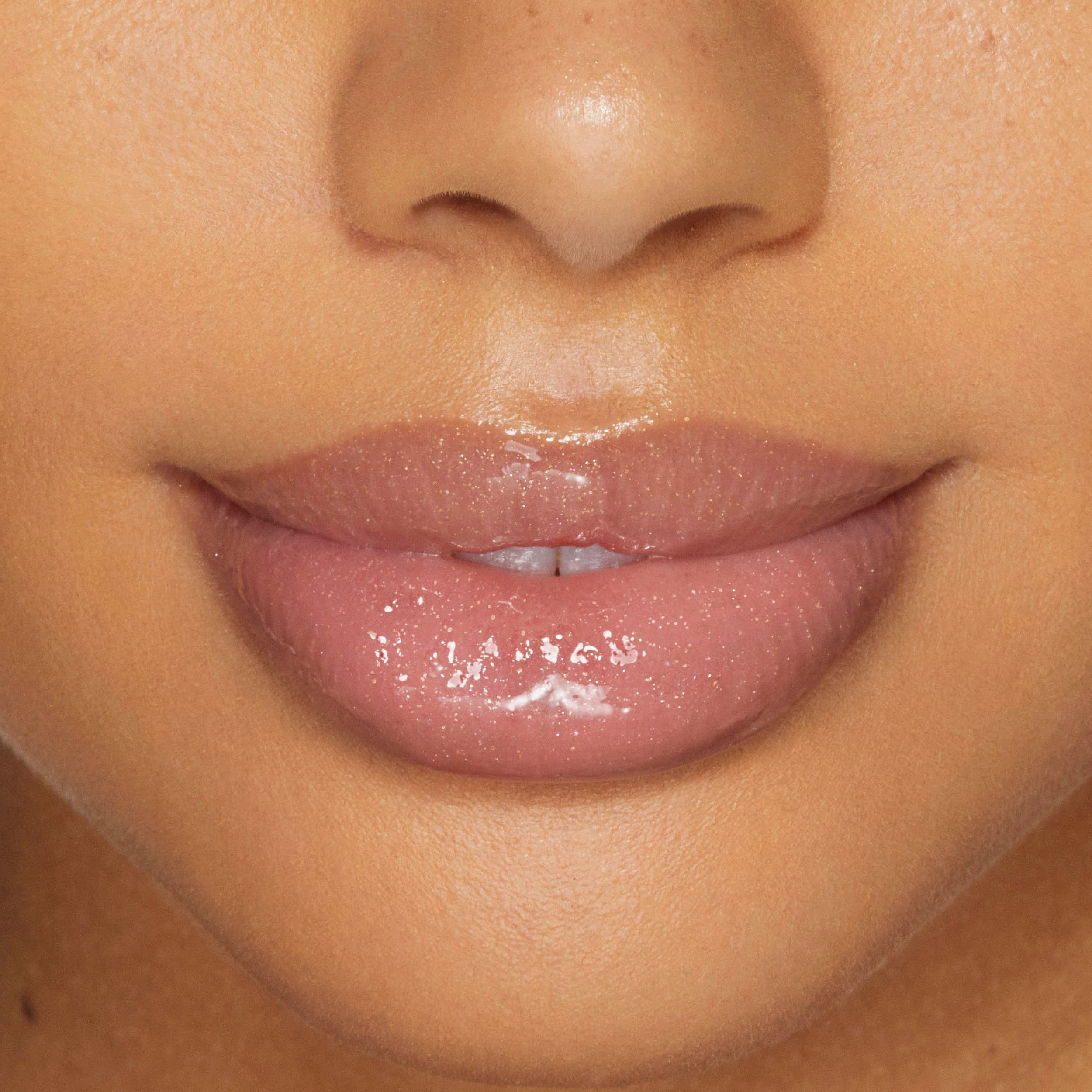 Plumping Gloss for fyldigere, ultra-skinnende våt leppe-look