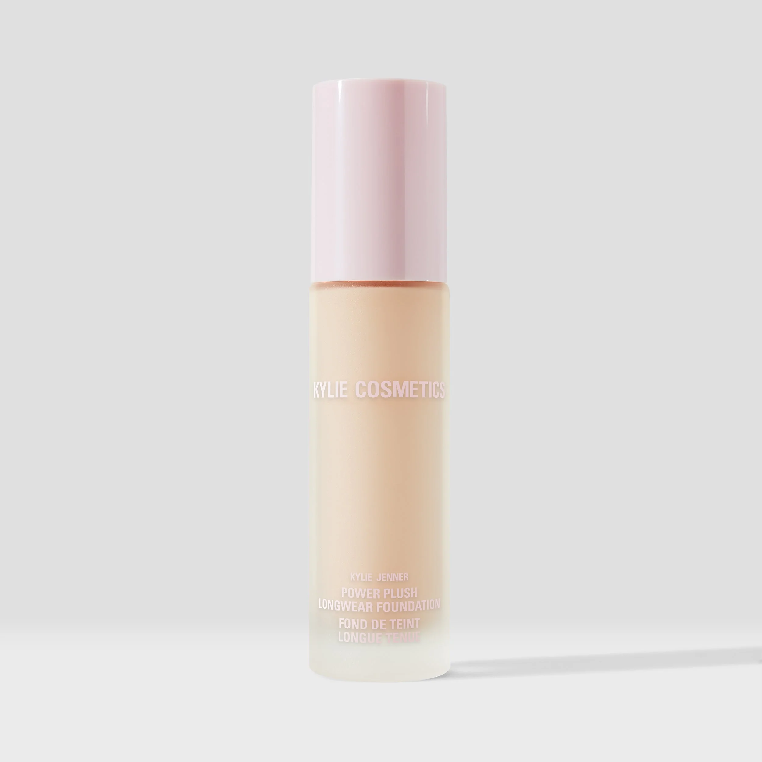 Power Plush Longwear Foundation with Medium Buildable Coverage