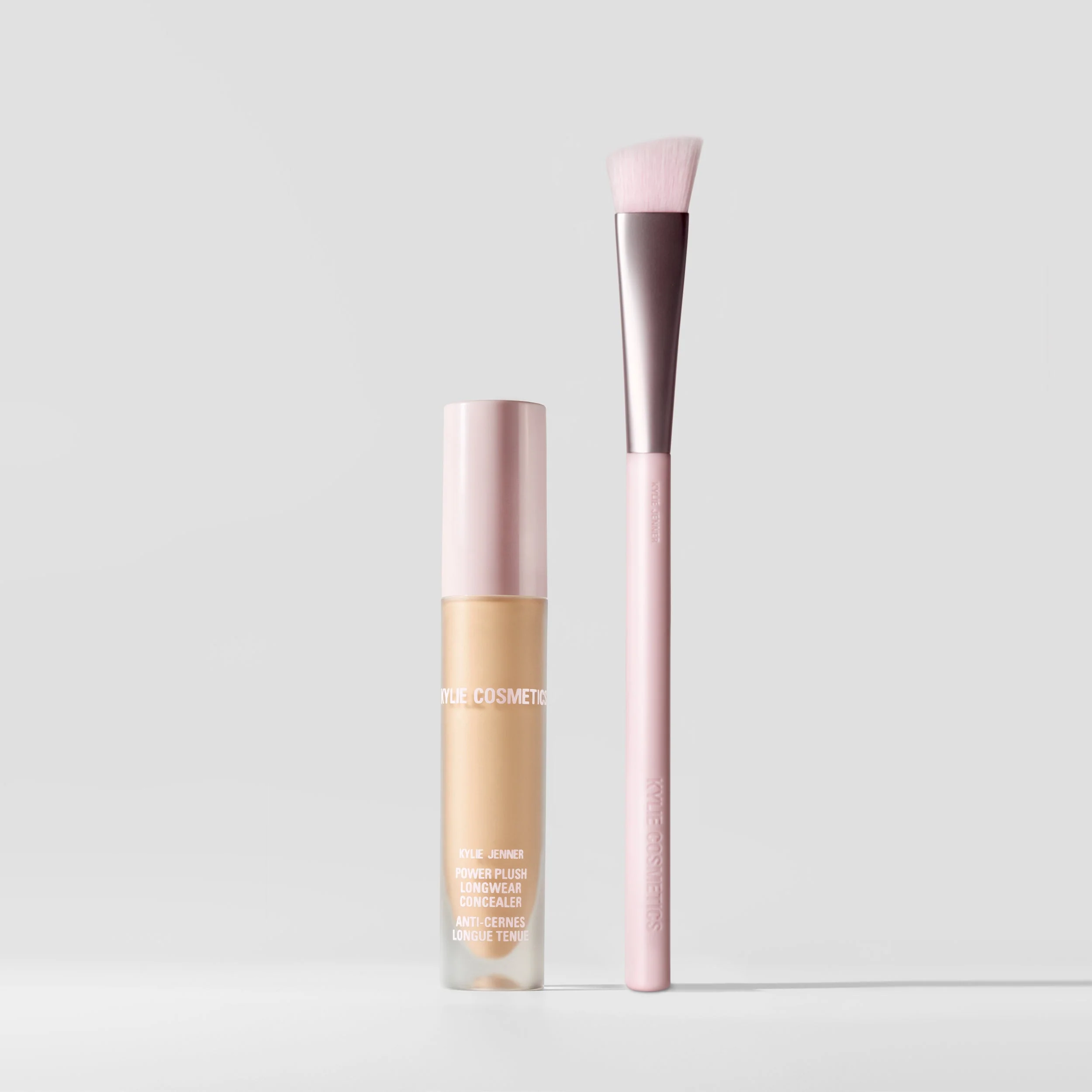 Power Plush Concealer & Pinsel-Duo
