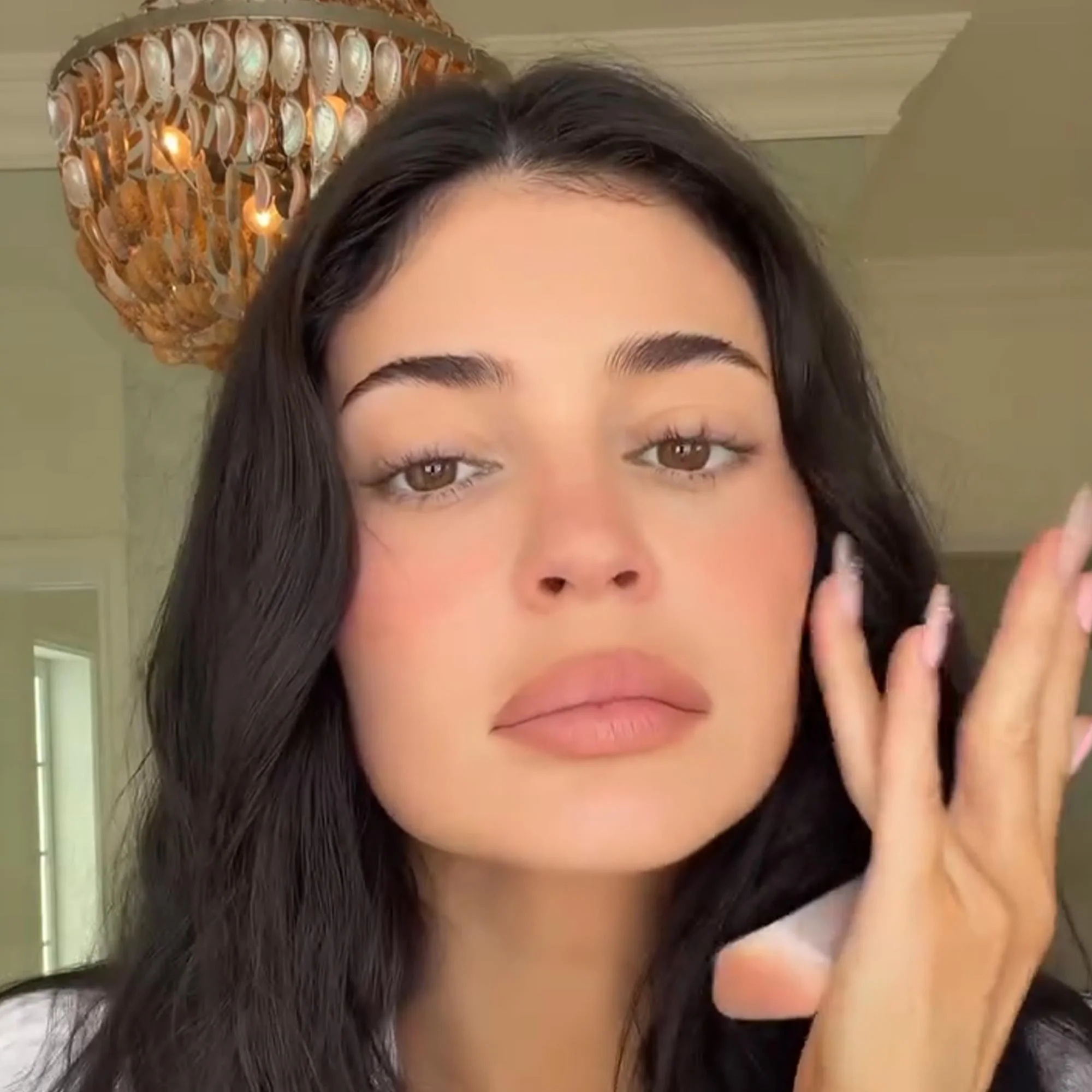 Kylie's Effortless Beach Look Bundle