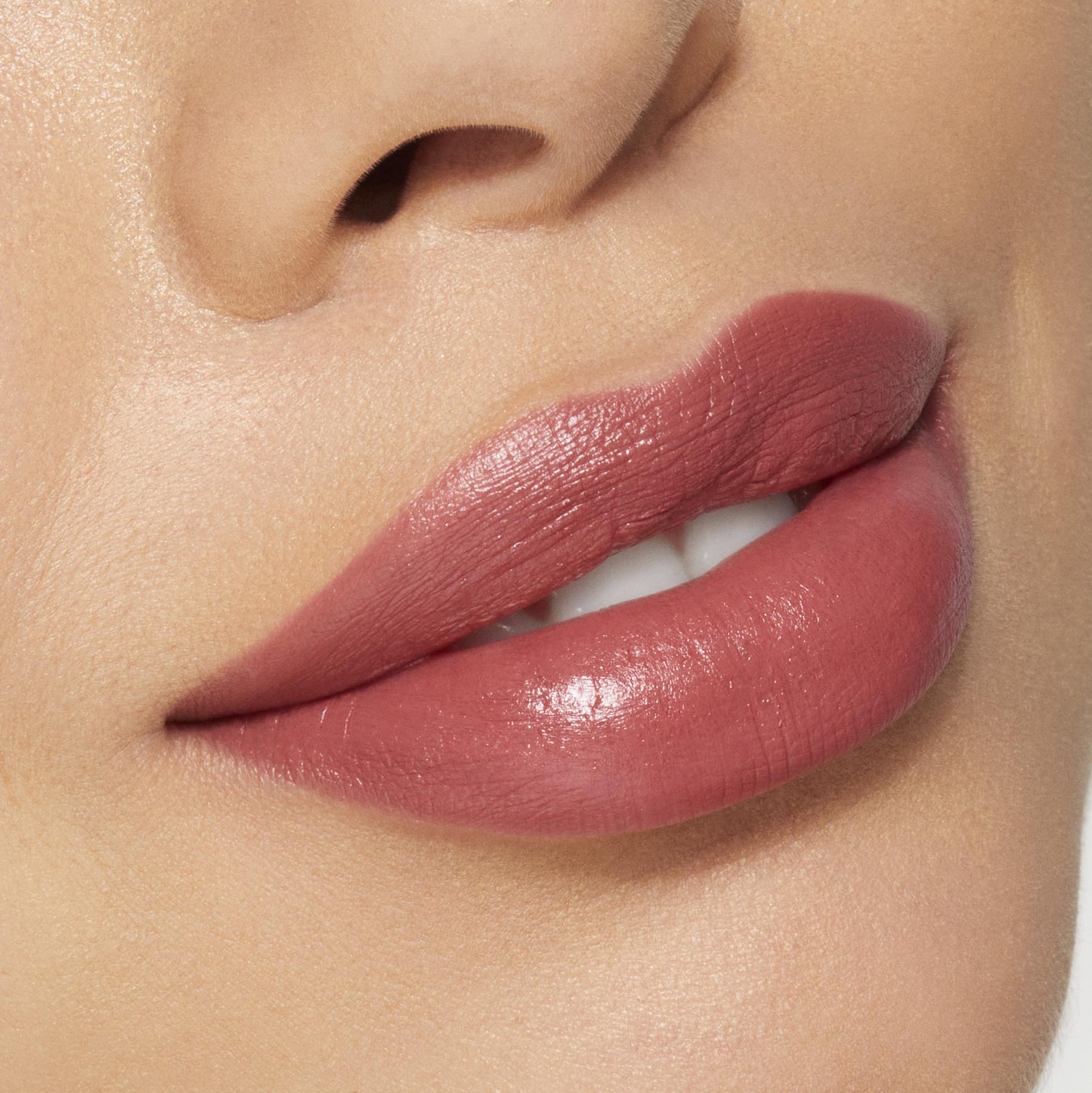 Crème Lipstick with Satin Sheen Finish