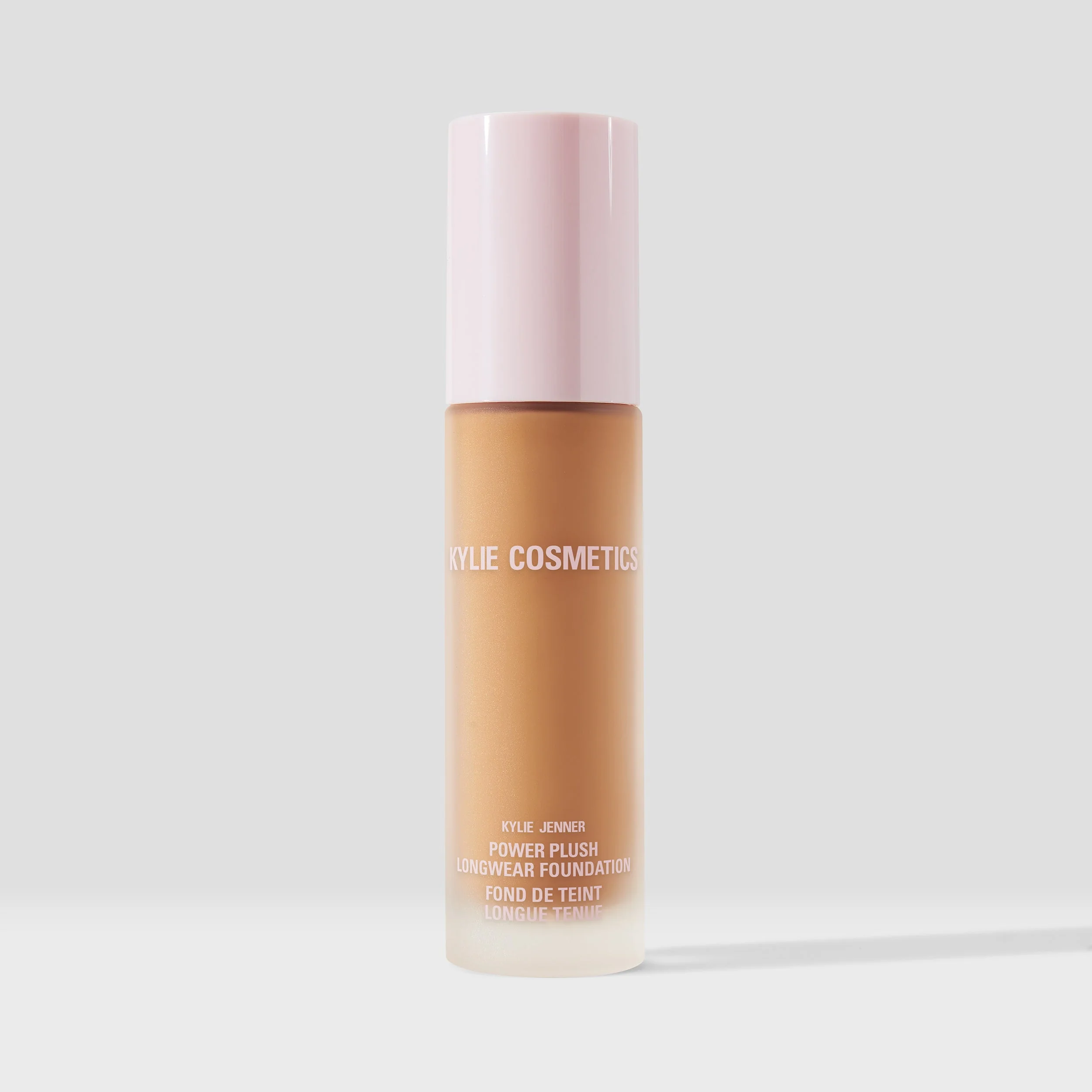 Power Plush Longwear Foundation with Medium Buildable Coverage