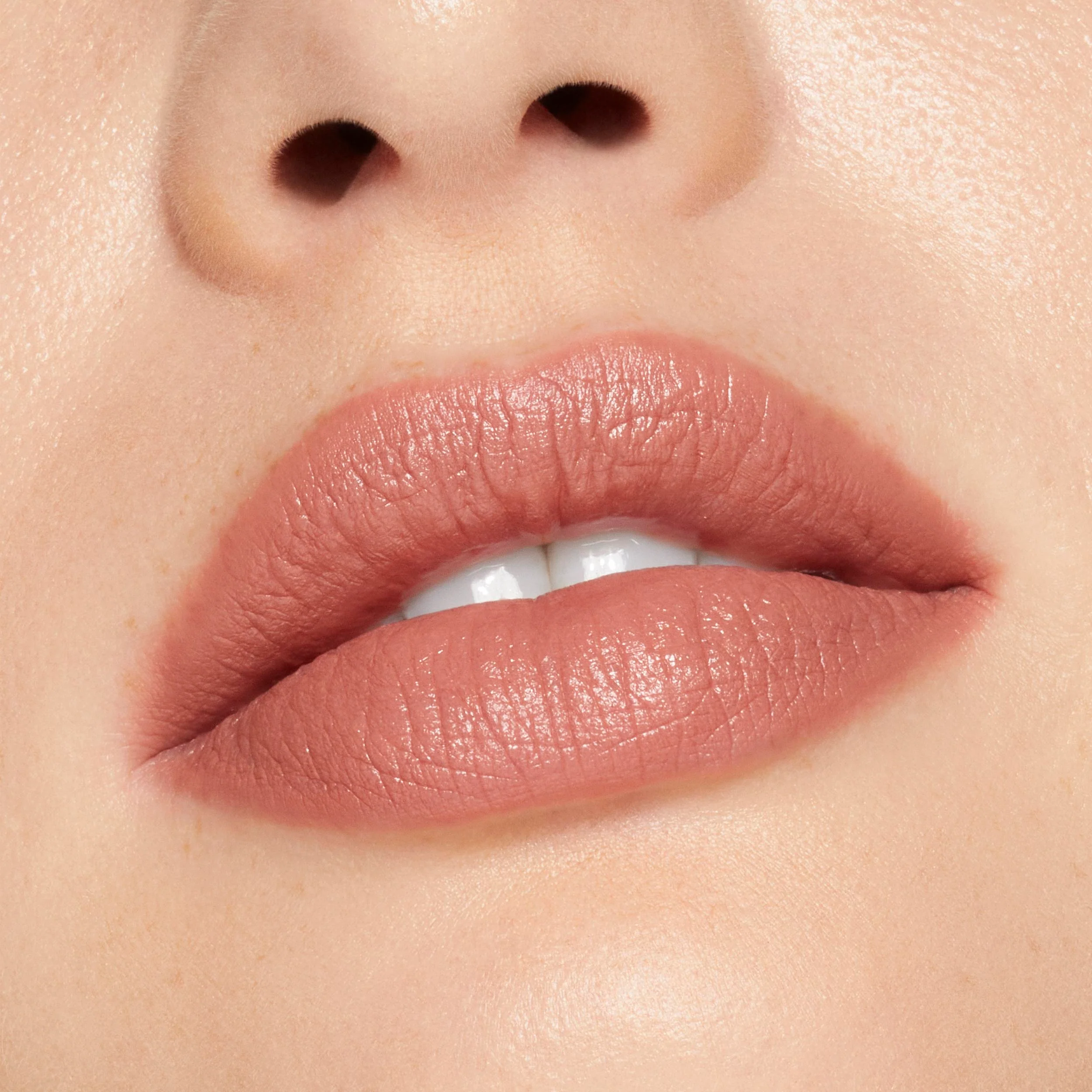 Crème Lipstick with Satin Sheen Finish
