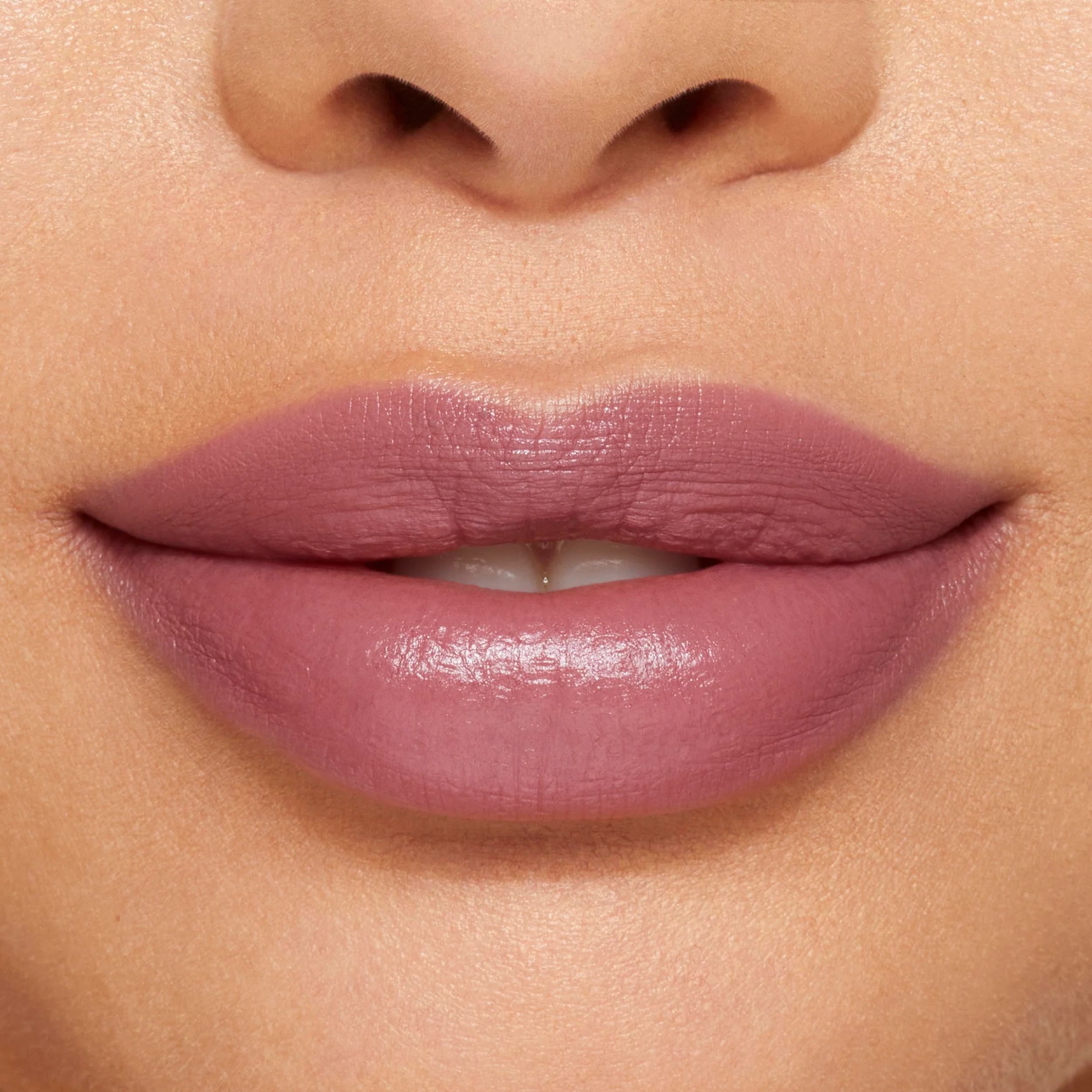Crème Lipstick with Satin Sheen Finish