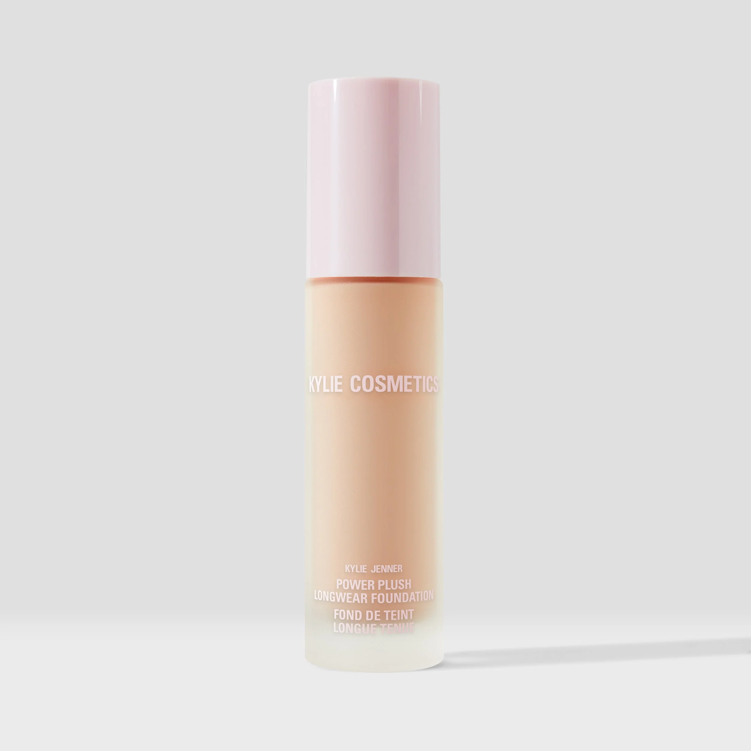 Power Plush Longwear Foundation with Medium Buildable Coverage
