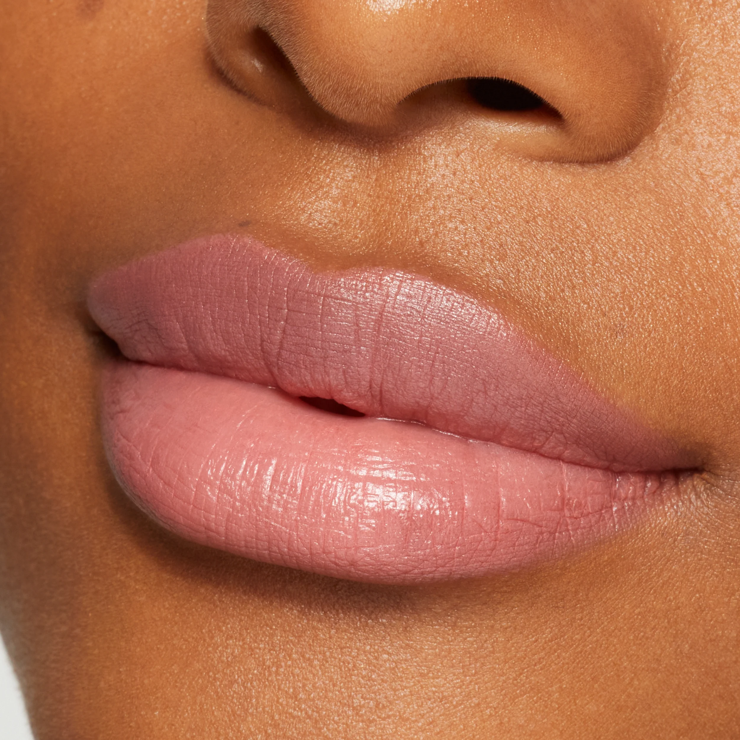 Crème Lipstick with Satin Sheen Finish