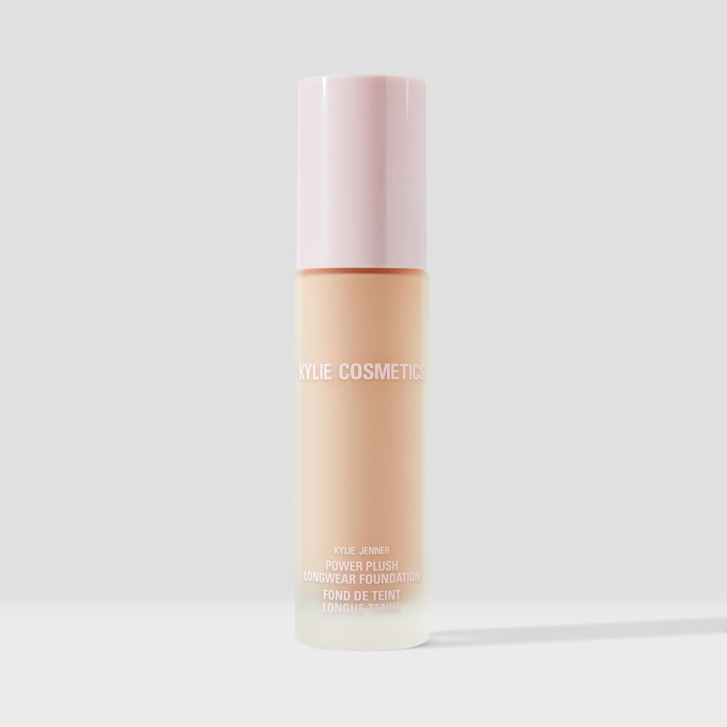 Power Plush Longwear Foundation with Medium Buildable Coverage