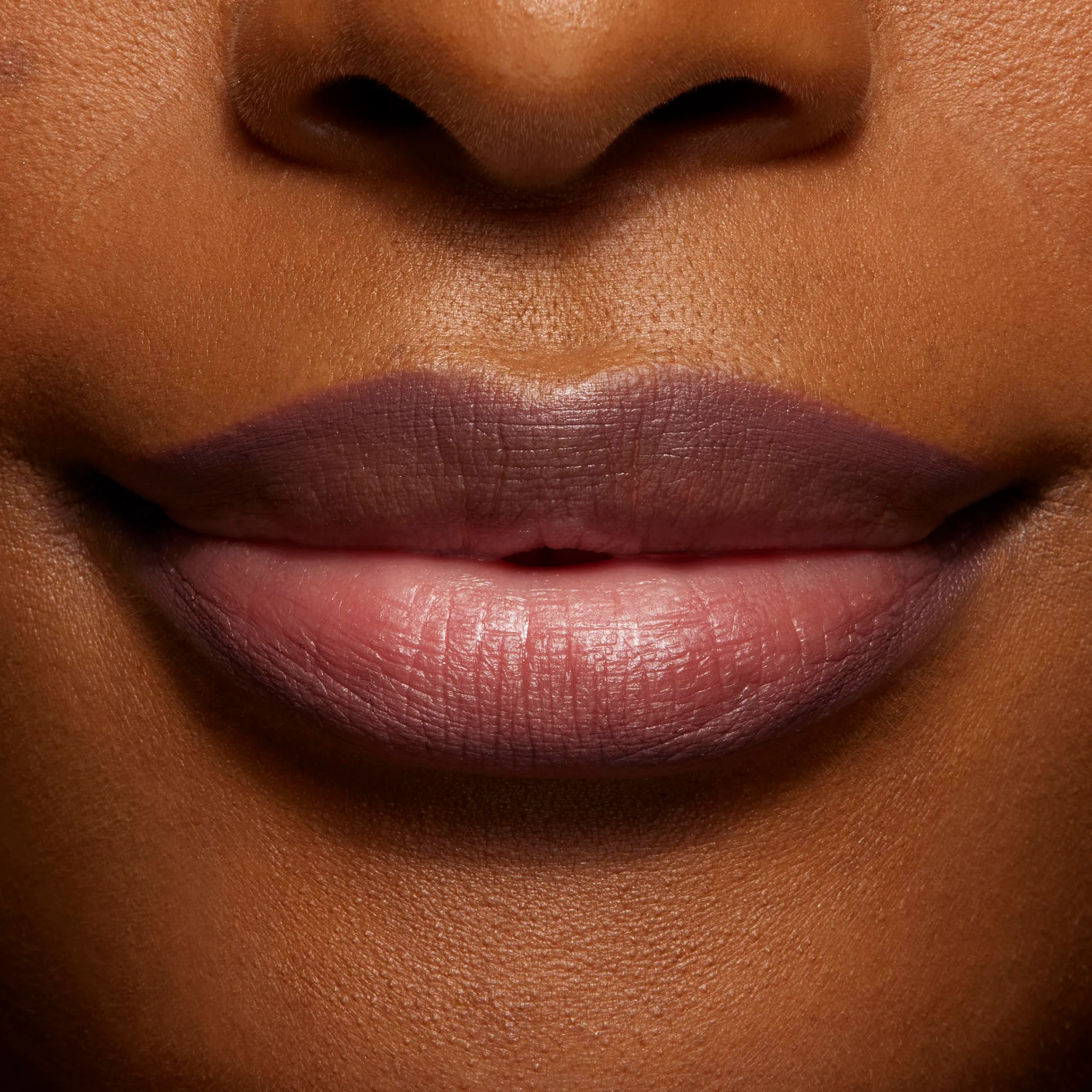 Precision Pout Lip Liner Wooden Pencil for Defined Lips