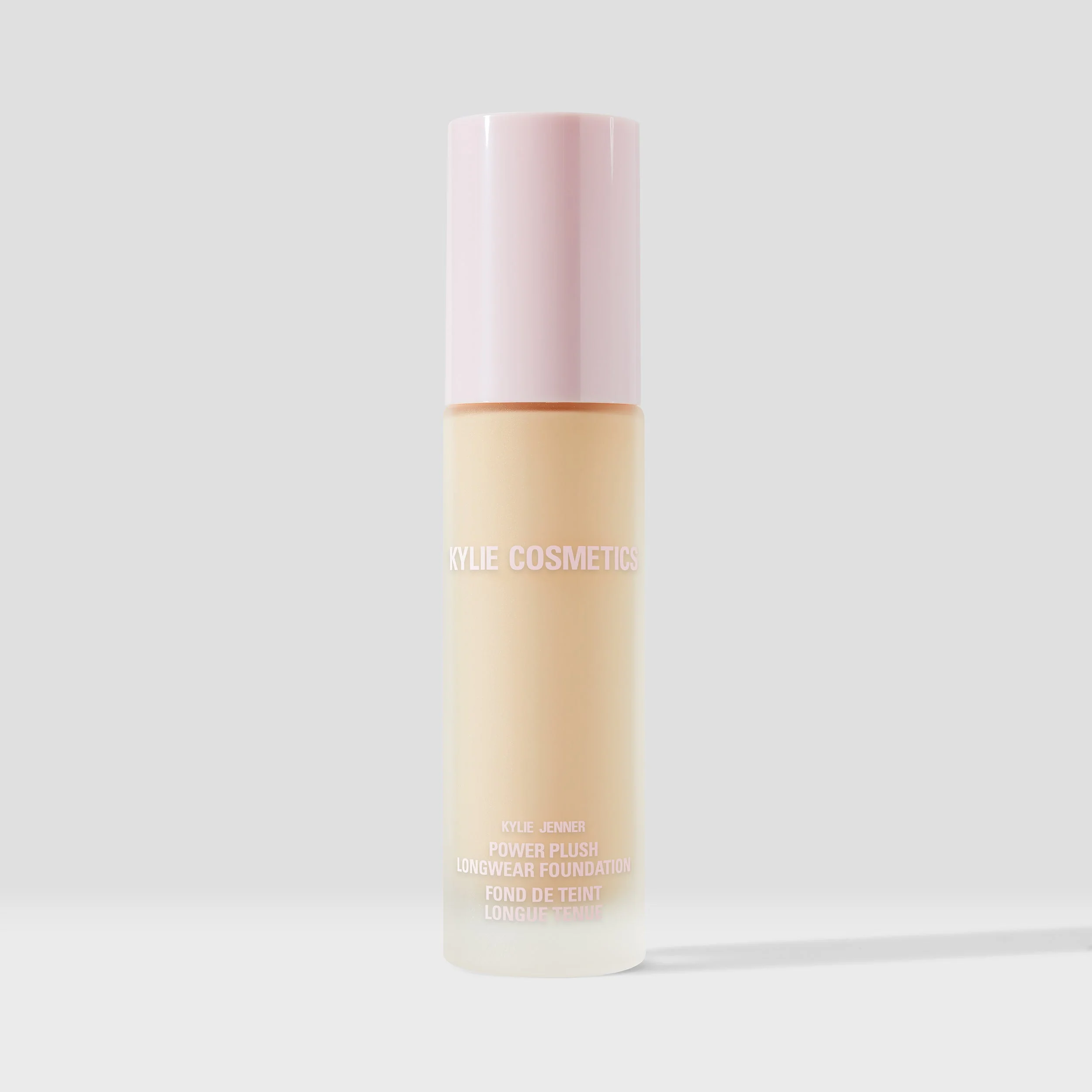 Power Plush Longwear Foundation with Medium Buildable Coverage